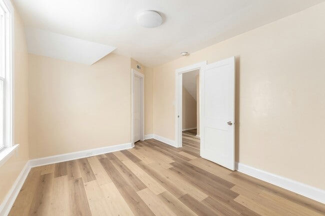 Building Photo - 3794 W 38th St