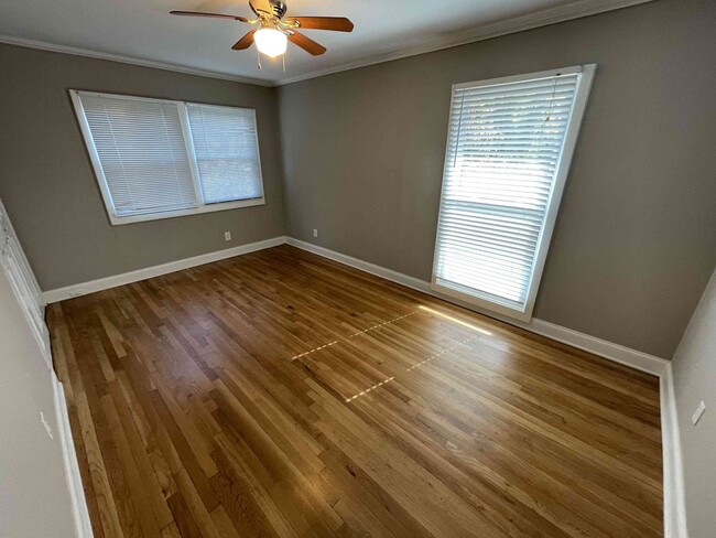 Building Photo - Smyrna - 3BR / 2BA