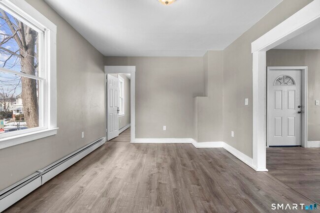 Building Photo - 22 Wolcott St