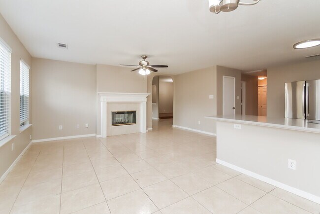 Building Photo - 6607 Mistflower Ln