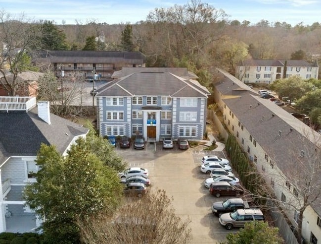 Building Photo - Greystone