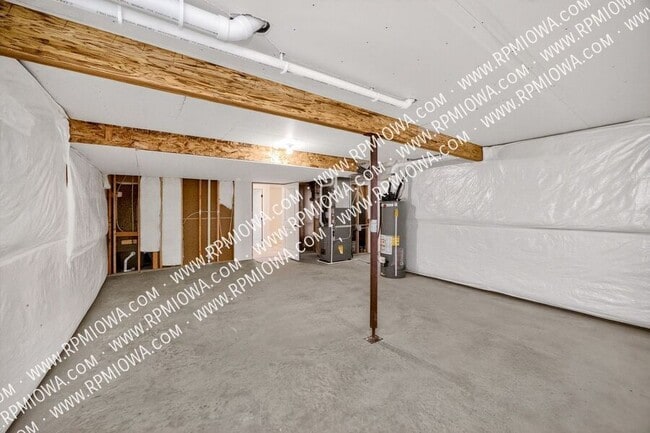 Building Photo - 318 SW 16th St