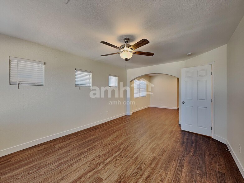 Building Photo - 7632 Butler Mesa St