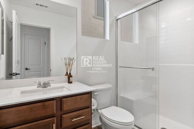 Building Photo - 3657 Bearberry Ave