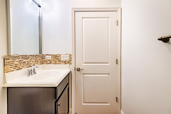 Building Photo - 3061 Tortola Way