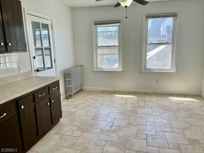 Building Photo - 259 Speedwell Ave