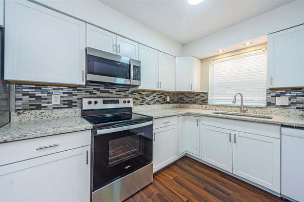 Building Photo - 1624 Coral Way