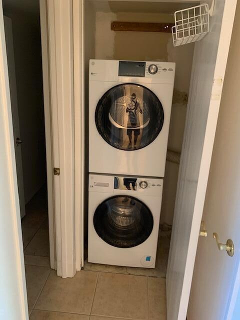 Building Photo - 291 E Mel Ave