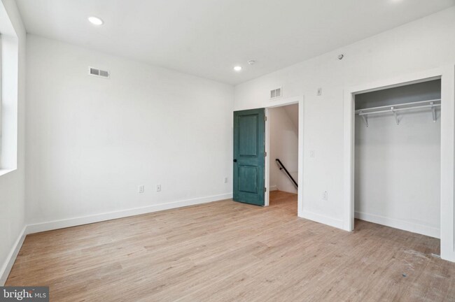 Building Photo - 4163 Mantua Ave