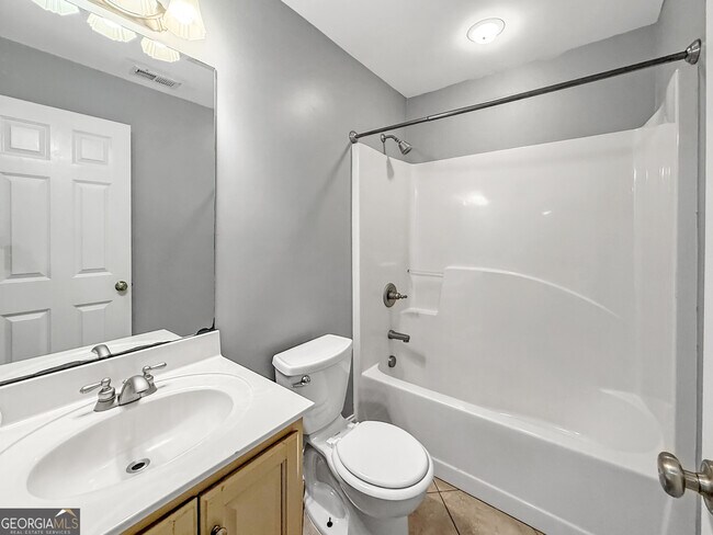 Building Photo - 37 Walton Creek Dr SW