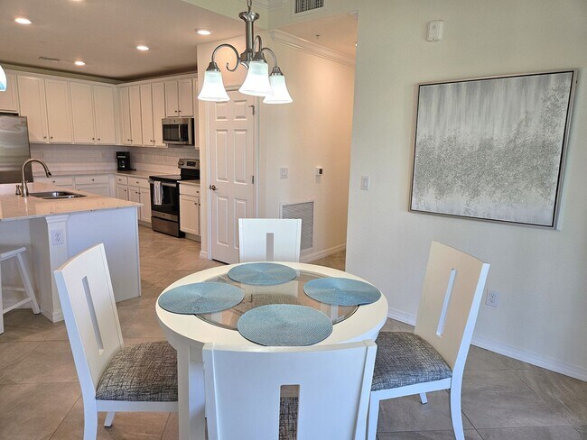 Building Photo - Seasonal Short-Term Sought after Sarasota National (Social Membership) with resort like Amenities!