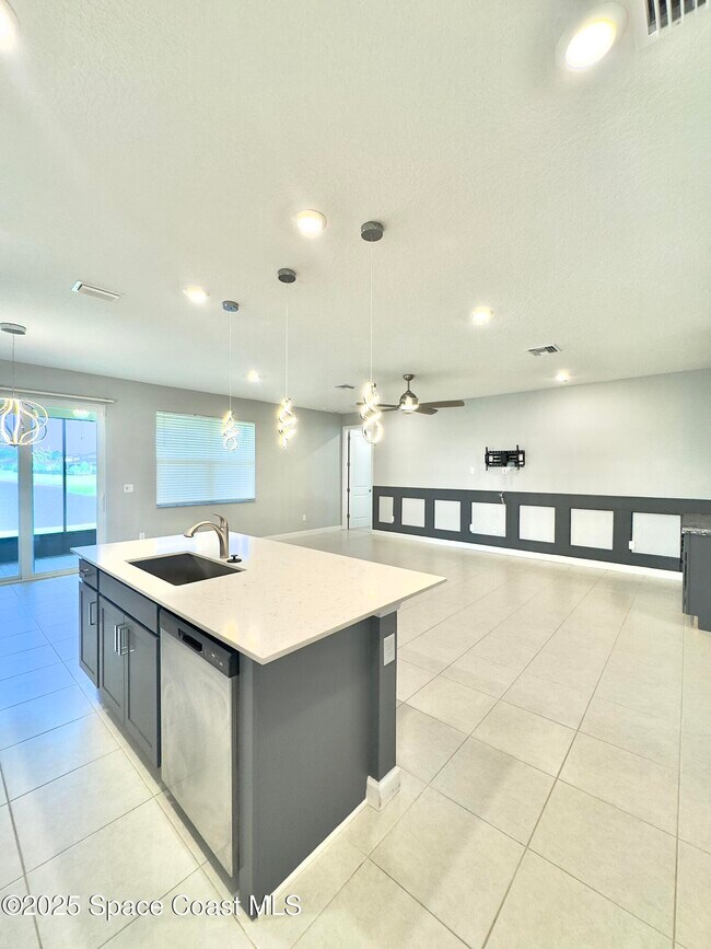 Building Photo - 687 Veridian Cir NW
