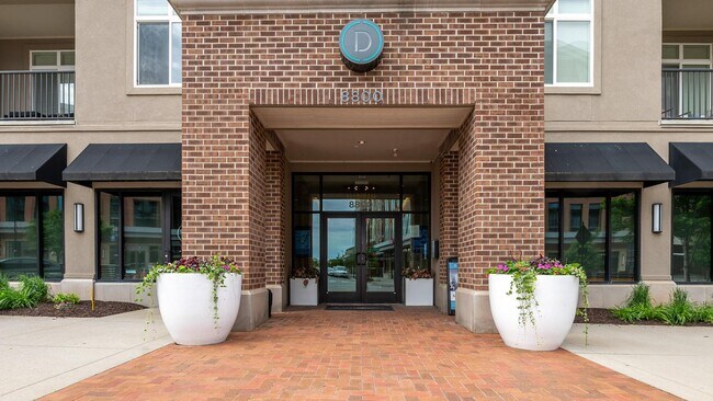 Building Photo - 8800 Penrose Ln