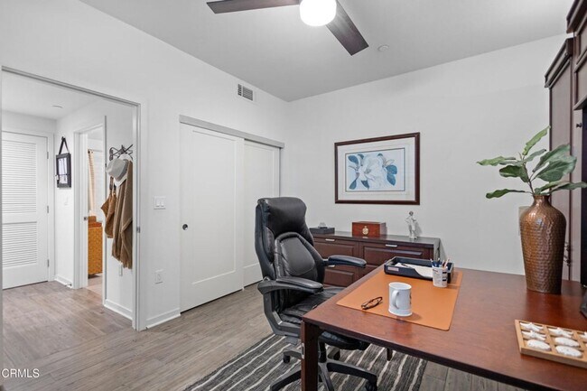 Building Photo - 4008 Tradewinds Dr