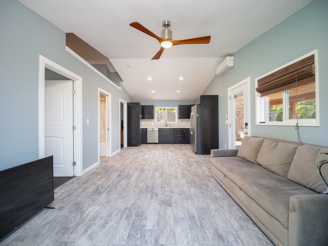 Building Photo - 495 Hoala Dr