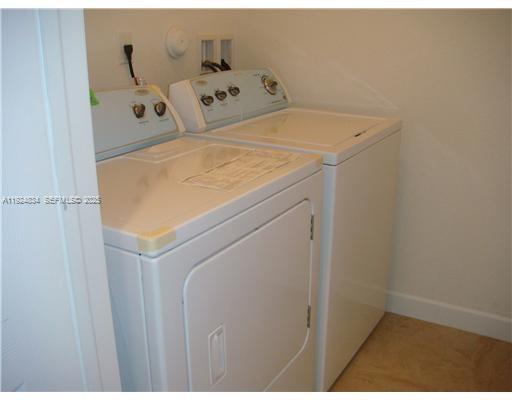 Building Photo - 7540 NW 114th Pl