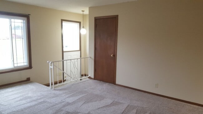 Building Photo - 3718 Convair Ln