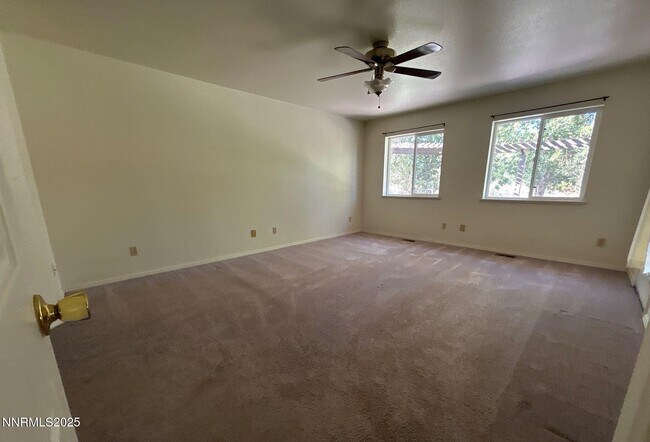Building Photo - 5390 Vinewood Cir