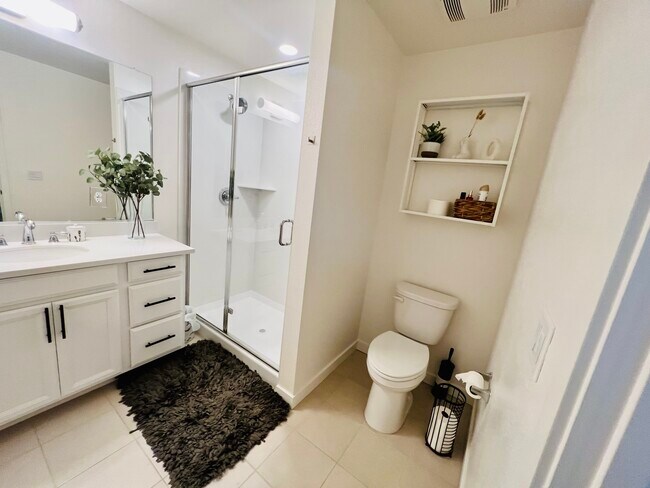 Building Photo - 2431 Cleat Ln