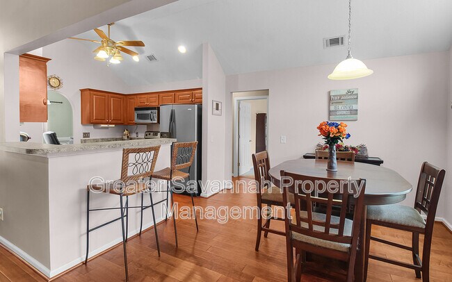 Building Photo - 141 Nandina Wy