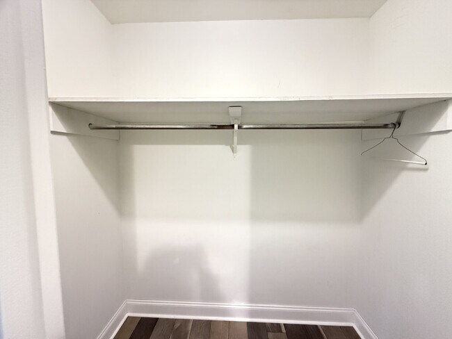 Building Photo - Spacious 1-Bedroom Apartment in West Knoxv...
