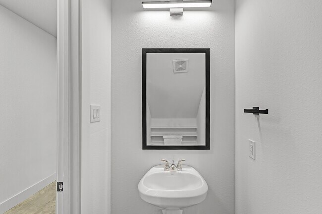 Building Photo - 3011 Alpha Wolf Ct