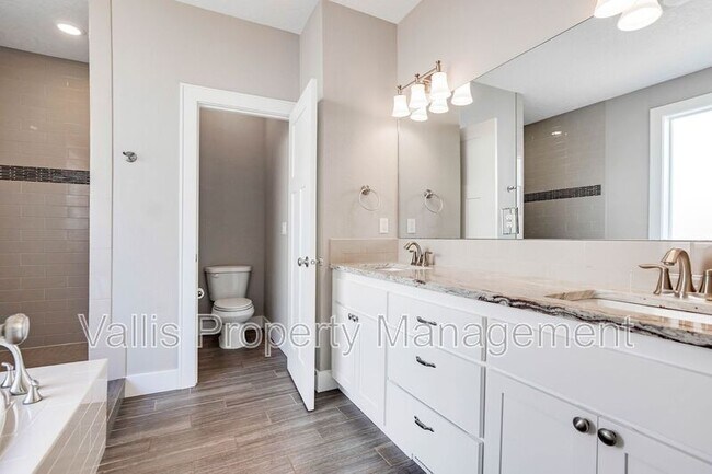 Building Photo - 5669 Cinnamon Teal St SE