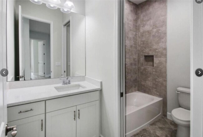 Building Photo - 5459 Liberty Ln