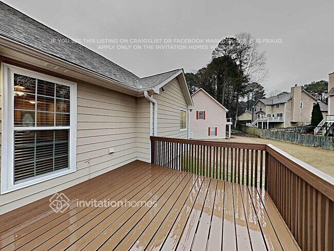 Building Photo - 844 Whitehaven Ln