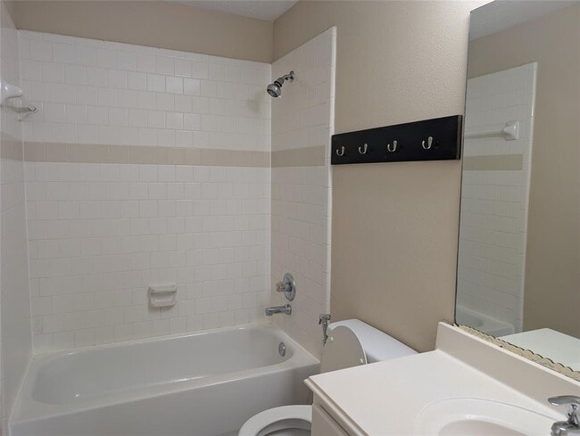 Building Photo - 22403 Bellows Bend Dr
