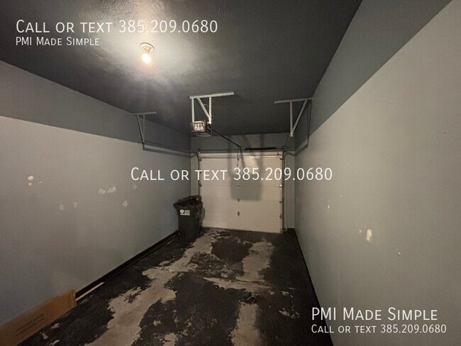 Building Photo - 14910 Treseder St