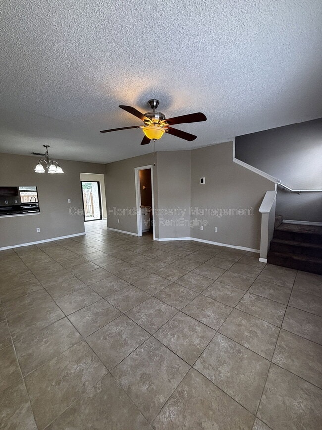 Building Photo - 1627 Long Ridge Ct