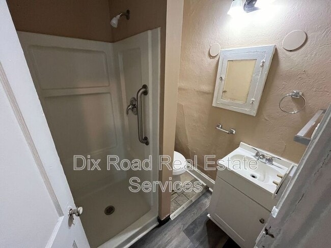 Building Photo - 1620-1620 Taylor Ave