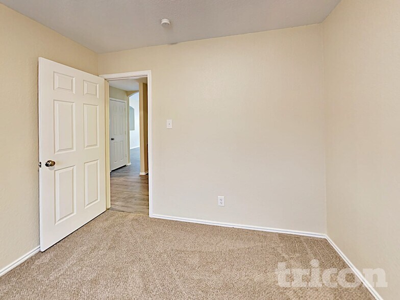 Building Photo - 242 Hallie Pass