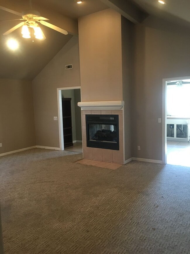 Building Photo - PRE-LEASING Brick 4 Bedroom 2 Bath Home Avail 8/10/26