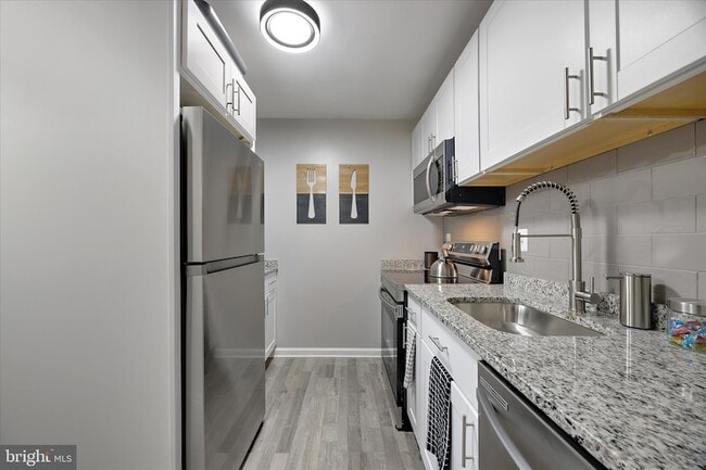 Building Photo - 7314 Split Rail Ln