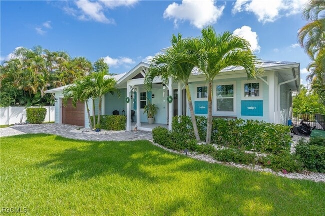 Building Photo - 14390 Tamarac Dr