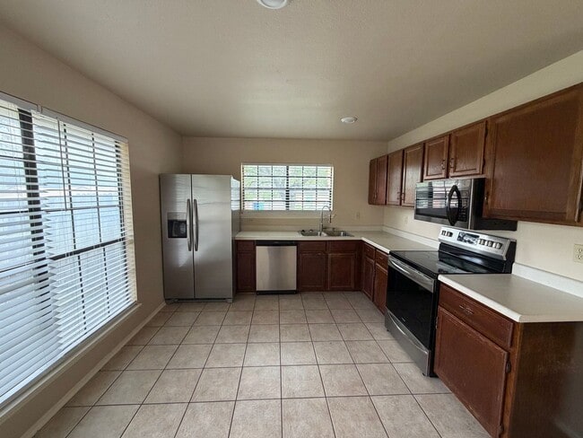 Building Photo - Charming Single-Story Home Near 1604 & Culebra