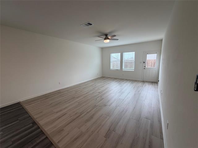 Building Photo - 609 Delaware Ave