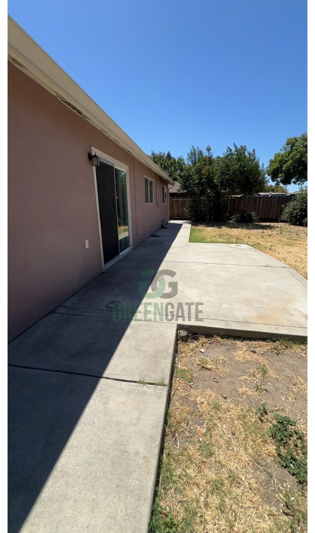 Building Photo - 3 BEDROOM 2 BATH MOVE IN READY IN MODESTO!!
