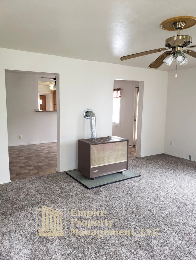 Building Photo - 1779 SE Giles St