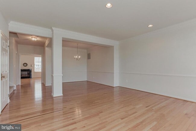 Building Photo - 22616 Welborne Manor Square