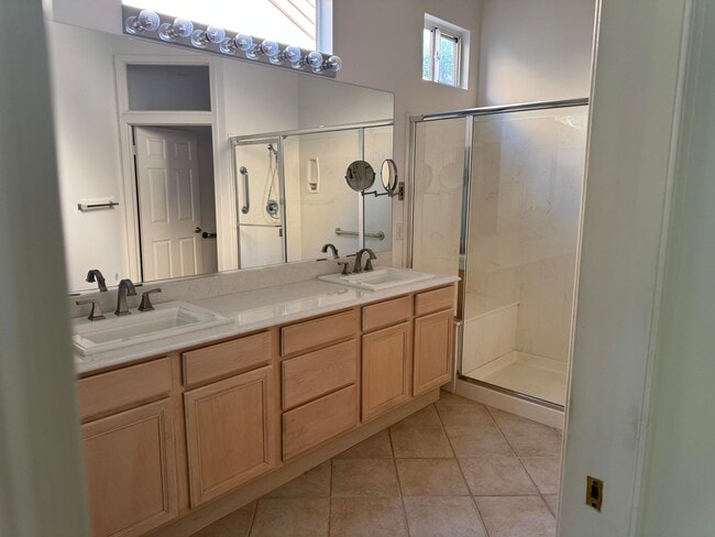 Building Photo - 78655 Golden Reed Dr
