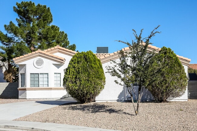 Building Photo - 5238 Olive Dale Ct