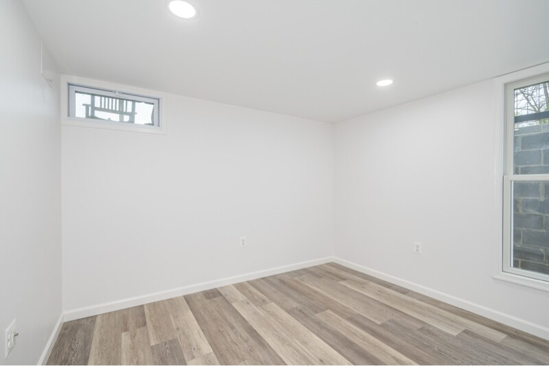 Building Photo - 748 Avondale Rd