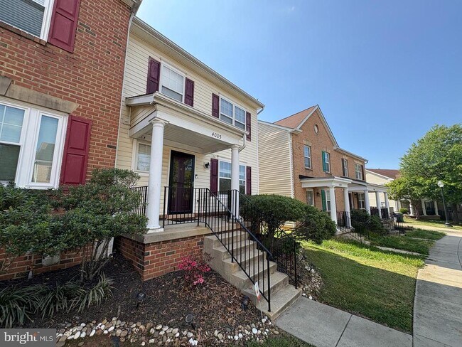 Building Photo - 4005 Blakney Ln SE