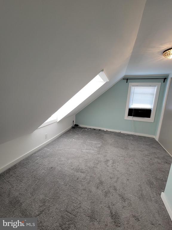 Building Photo - 540 N Read Ave