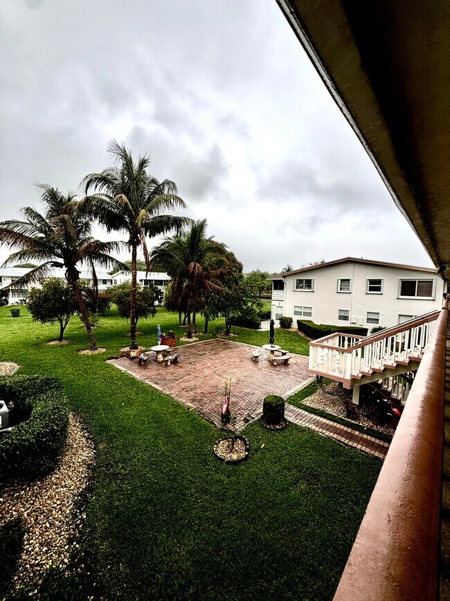 Building Photo - 48 Bedford B