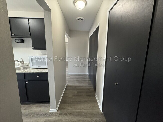 Building Photo - 4245 Quarry Rd