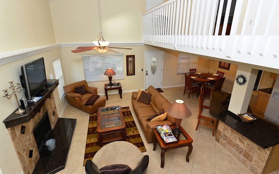 Building Photo - 8200 Ibis St